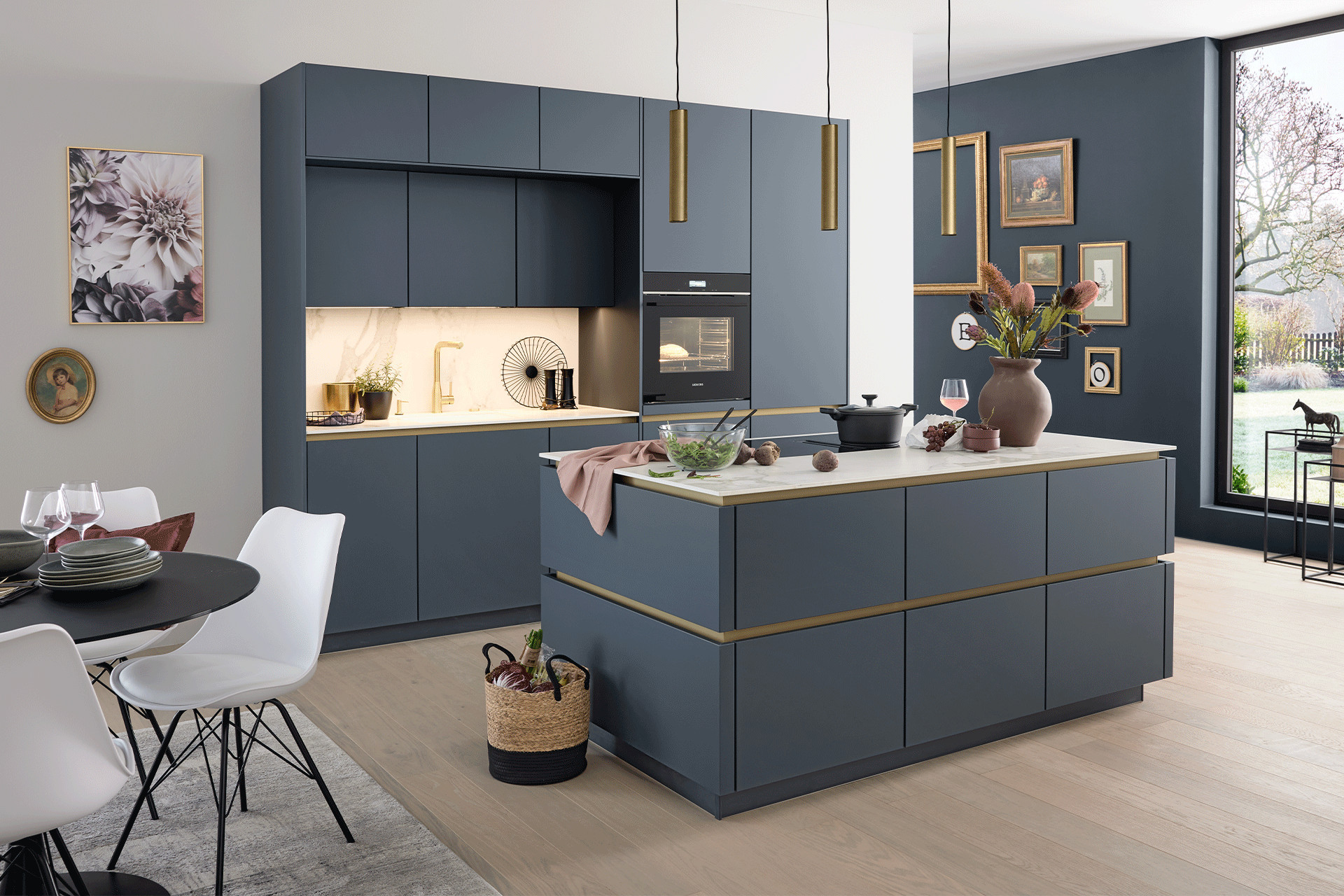 Planungsküchen bei mömax