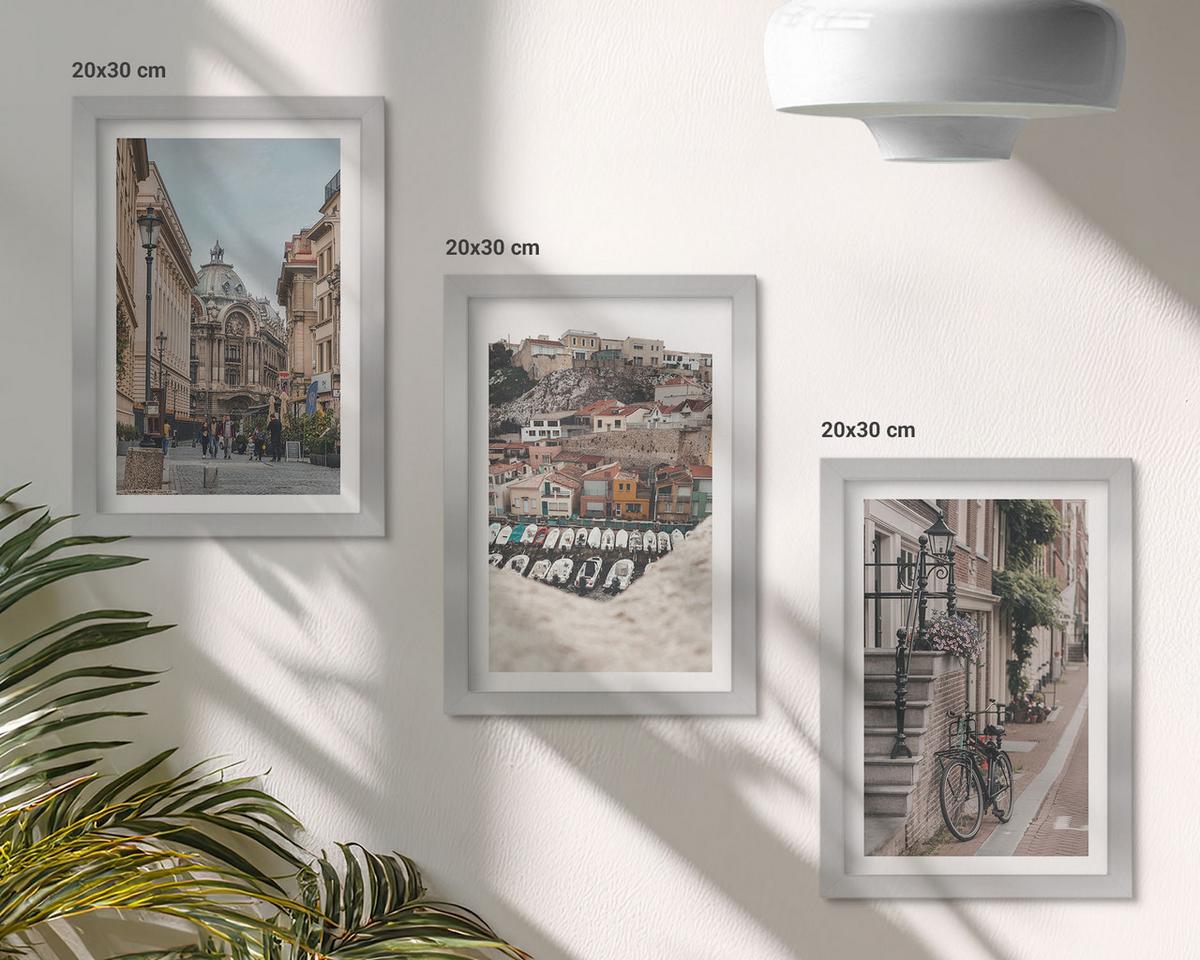 BILDER SET 3er Set - 20x30 cm Silberner Rahmen - Die charmanten Straßen des Hafens der Stadt - Silberfarben, Kunststoff (20/30cm) - TULUP