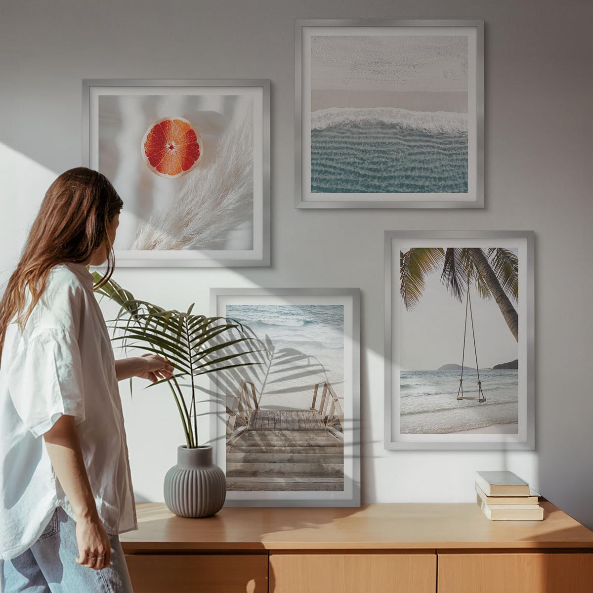 BILDER SET 4er Set - 50x50 cm & 40x60 cm Silberner Rahmen - Strandatmosphäre dank hölzerner Treppen. - Silberfarben, Kunststoff (50/50cm) - TULUP