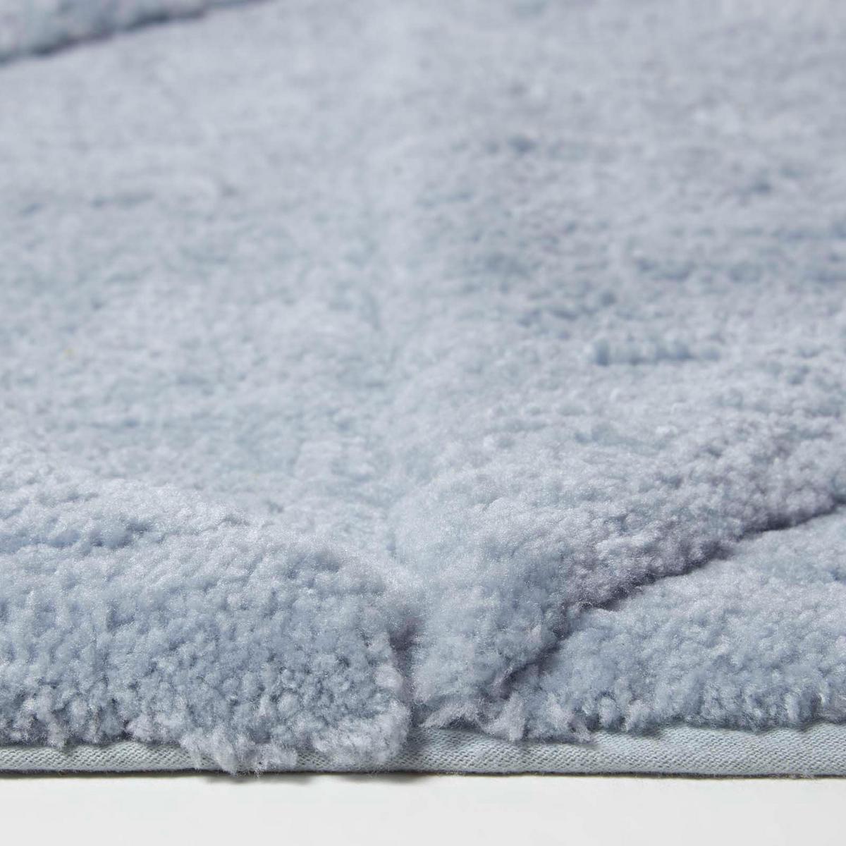BADEMATTE 50/80 cm geometrisch - Hellblau, Textil (50/80cm) - Homescapes