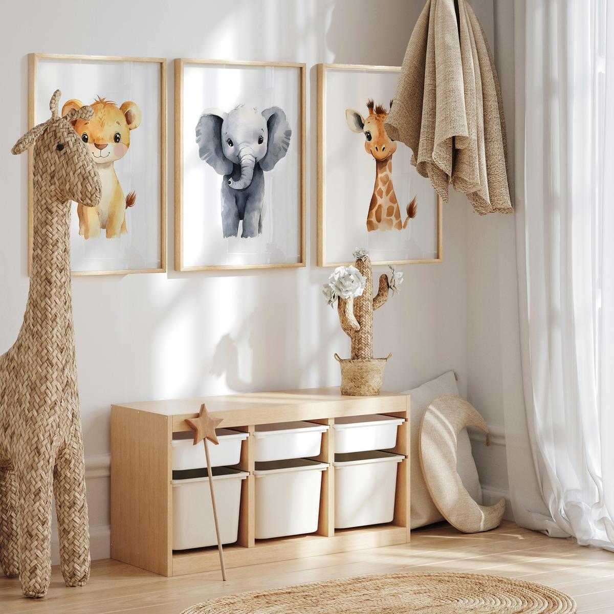 POSTER SET für Kinderzimmer WILDETIERE Löwe Elefant Giraffe 3x Poster A3 30x42cm - Gelb/Orange, Papier (30/42/1cm) - Muralo