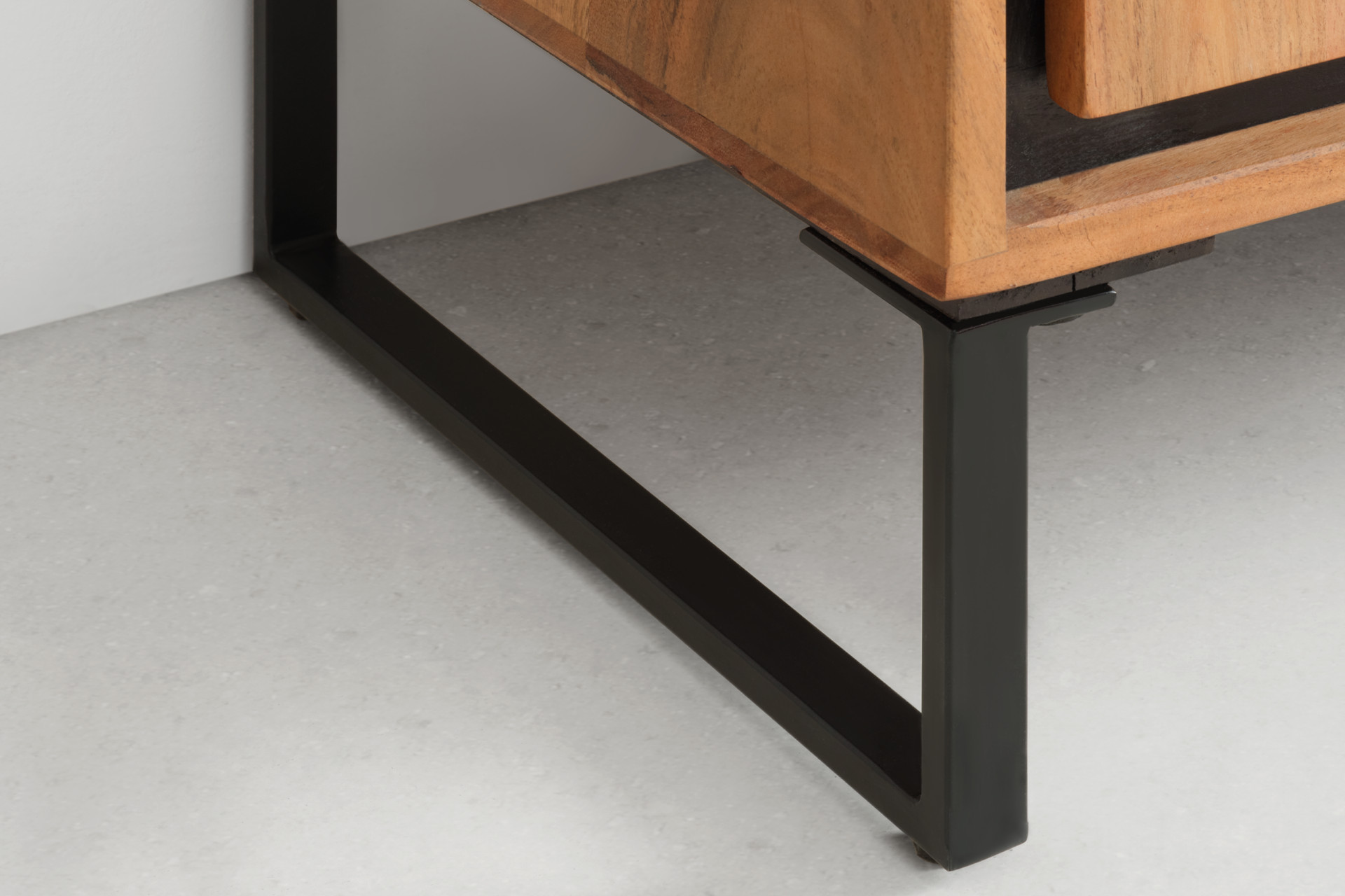 TV-Element Füße U-Form Schwarz Eisen pulverbeschichtet rostfrei 