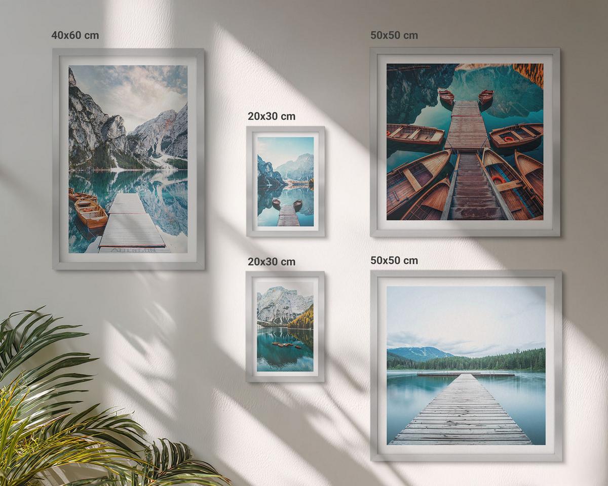 BILDER SET 5er Set - 50x50 cm & 20x30 cm & 40x60 cm Silberner Rahmen - Holzstege am See, Boote - Silberfarben, Kunststoff (40/60cm) - TULUP