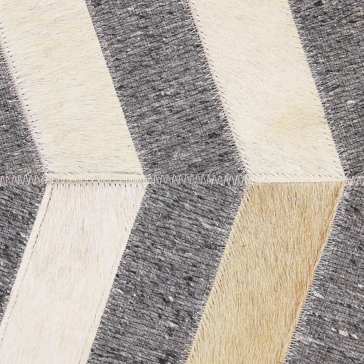 PATCHWORK-TEPPICH Baggoze 230/160 cm - Grau, Fell (160/230cm) - Beliani
