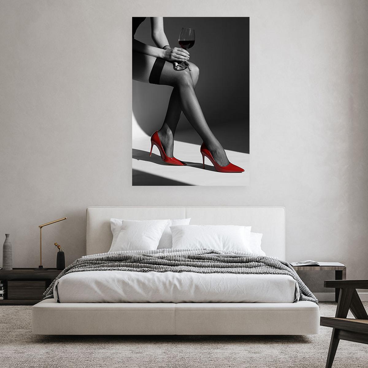 LEINWANDBILD Elegante Frau mit Weinglas in High Heels 70x100cm - Schwarz, Textil (70/100cm) - Feeby