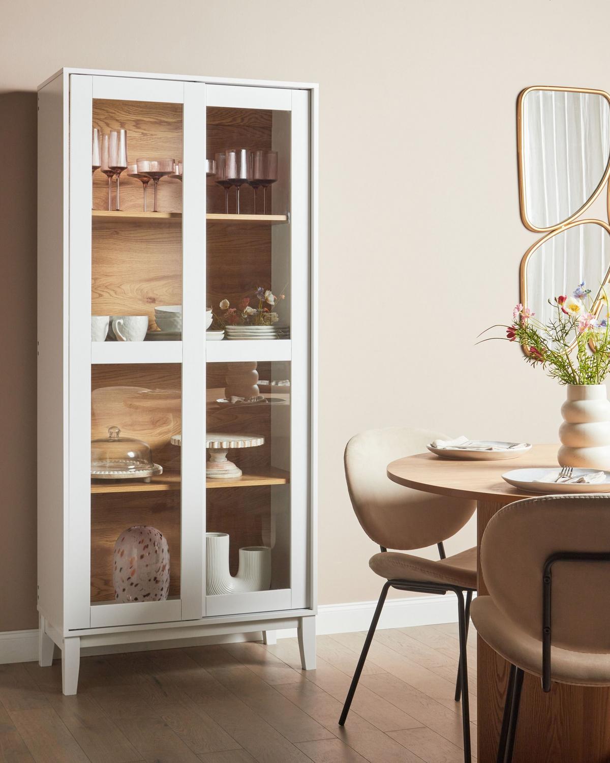 VITRINE mit Glastüren 80 cm Weiß Rumson - Weiß, Holzwerkstoff (80/183/40cm) - Beliani