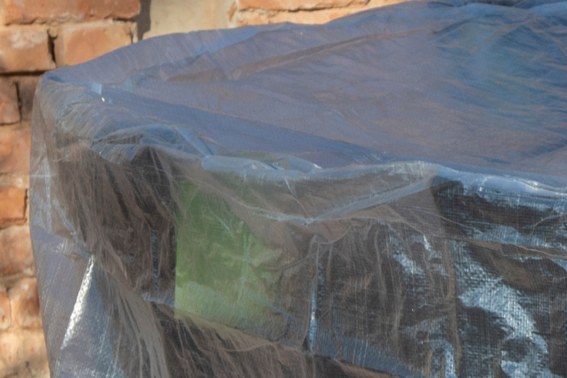 Schutzhülle Transparent Textil imprägniert Oberfläche Kunststoff Struktur witterungsbeständig UV-beständig wasserdicht winterfest 