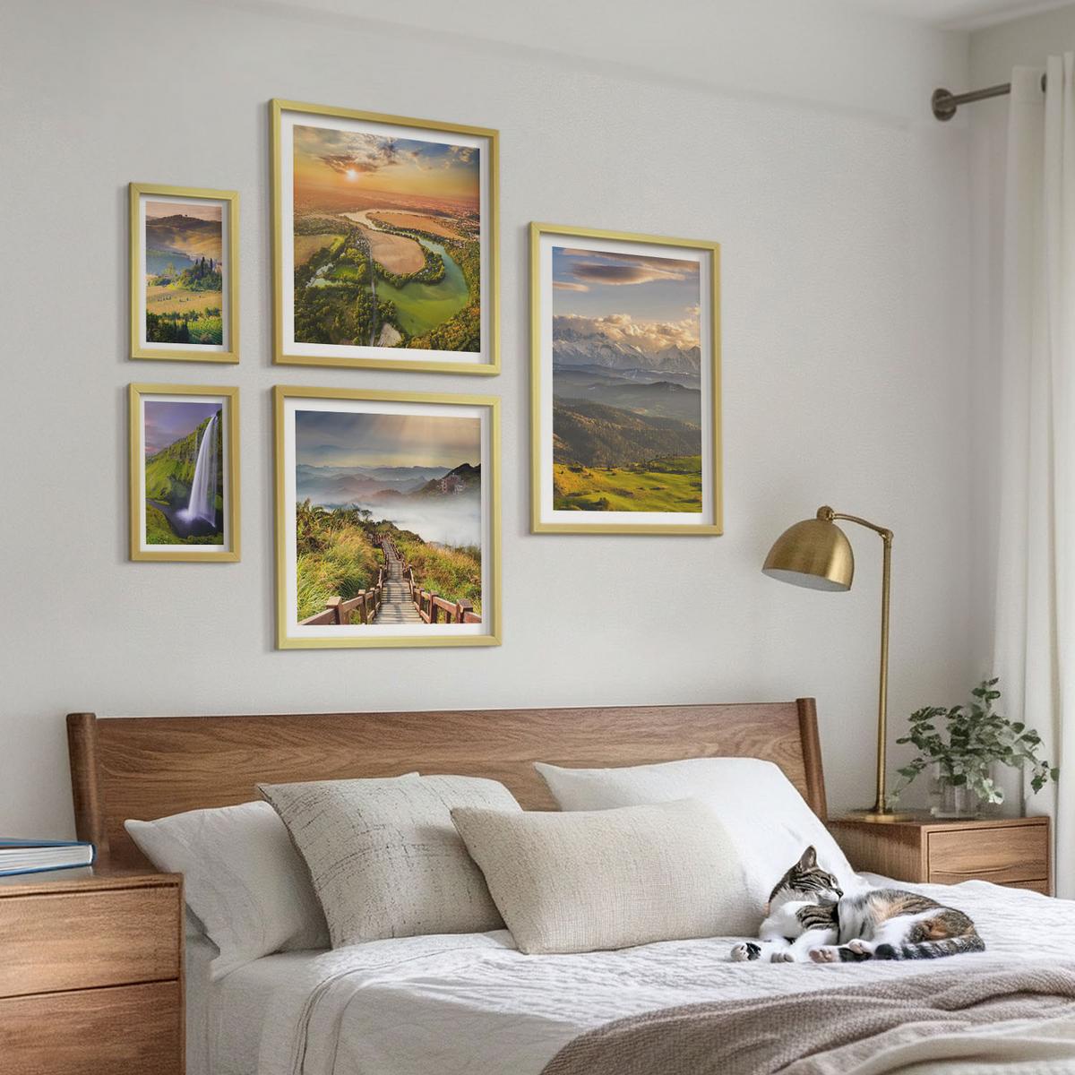 BILDER SET 5er Set - 50x50 cm & 20x30 cm & 40x60 cm Goldrahmen - Grüne Hügel mit einer Burg - Goldfarben, Kunststoff (40/60cm) - TULUP