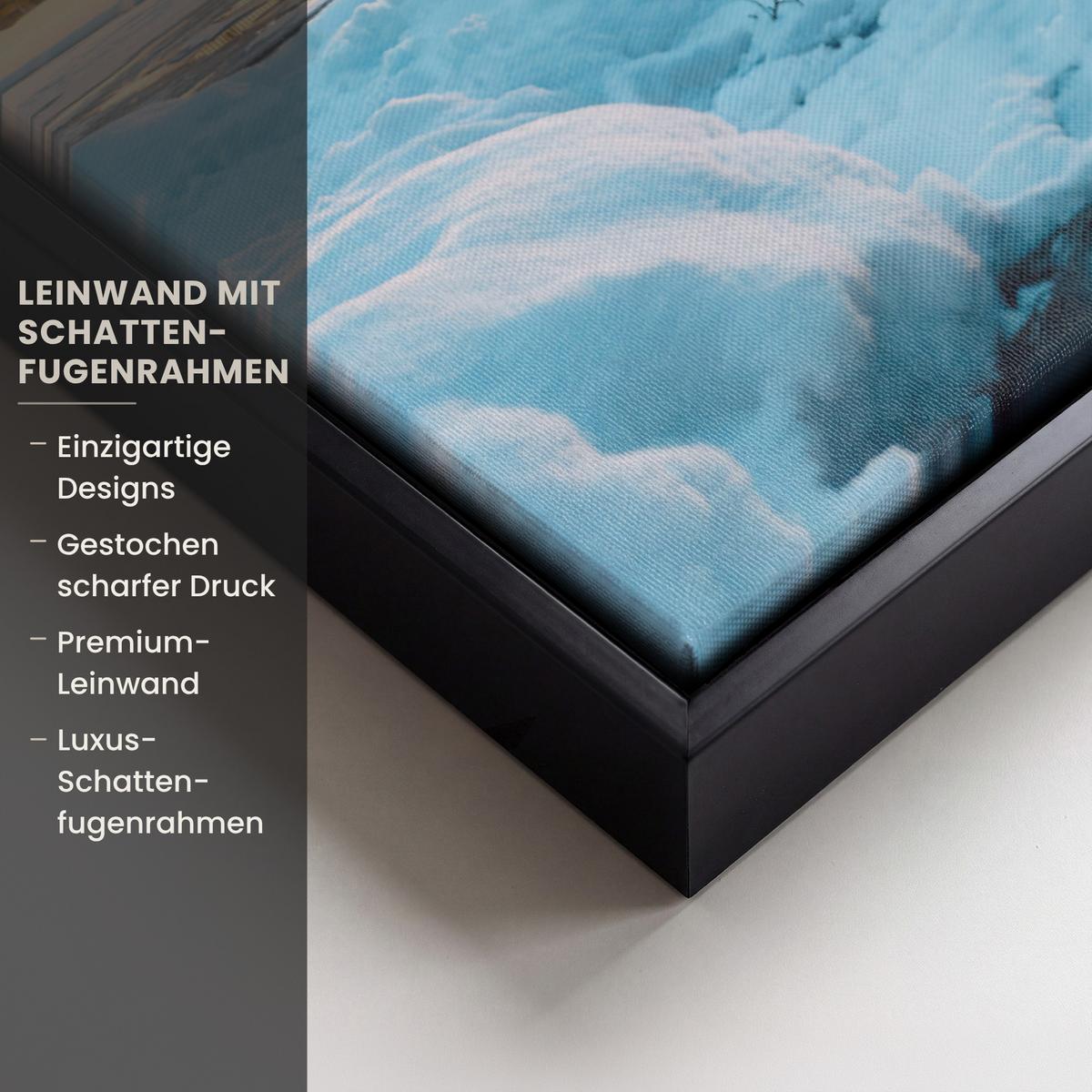 LEINWAND Bilder mit Rahmen - Winterlandschaft - Natur - Haus - Berge - Schnee - 70x50 - Hellblau, Textil (70/50cm) - MuchoWow