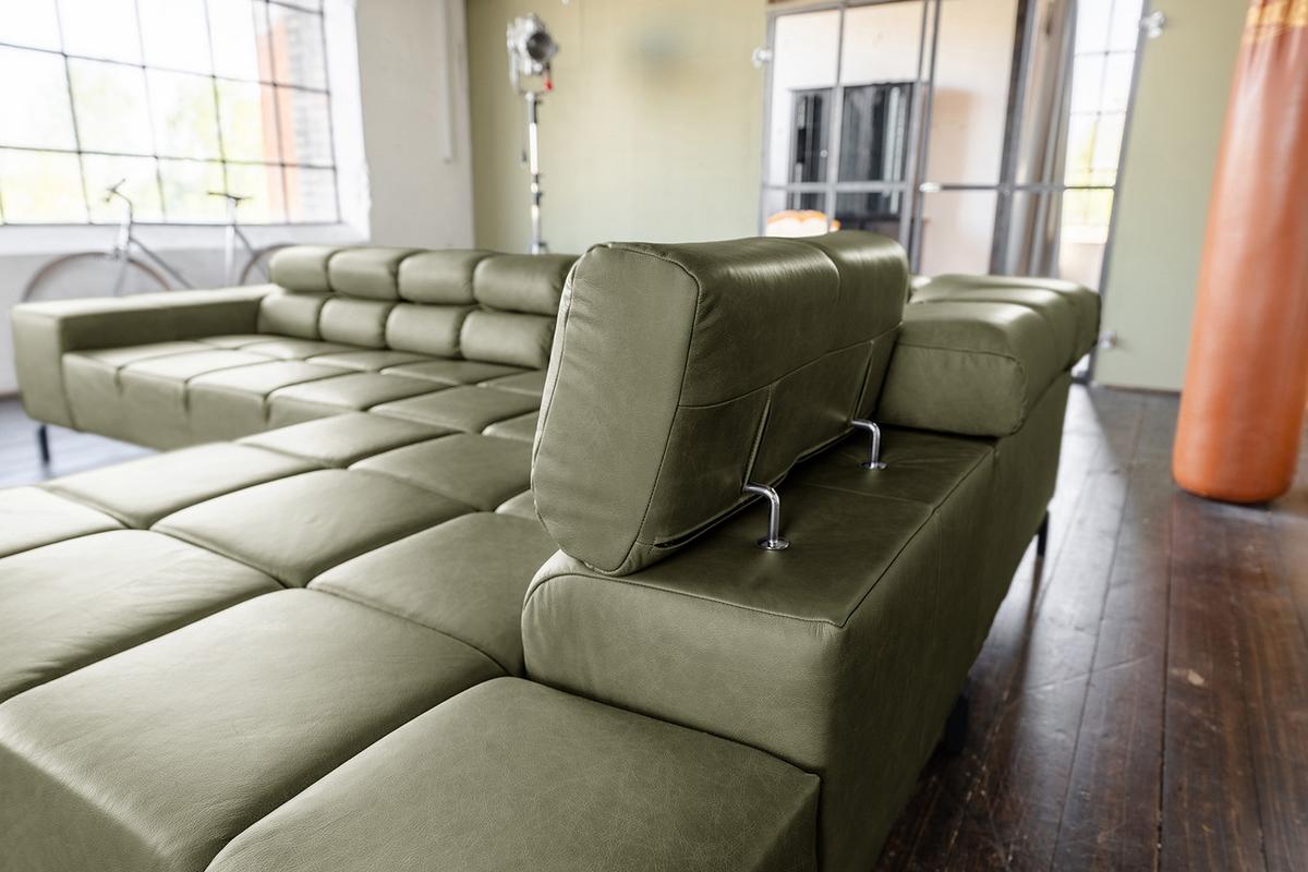 ECKSOFA NELSON Grün Leder - Schwarz/Olivgrün, Leder/Metall (321/216cm) - KAWOLA