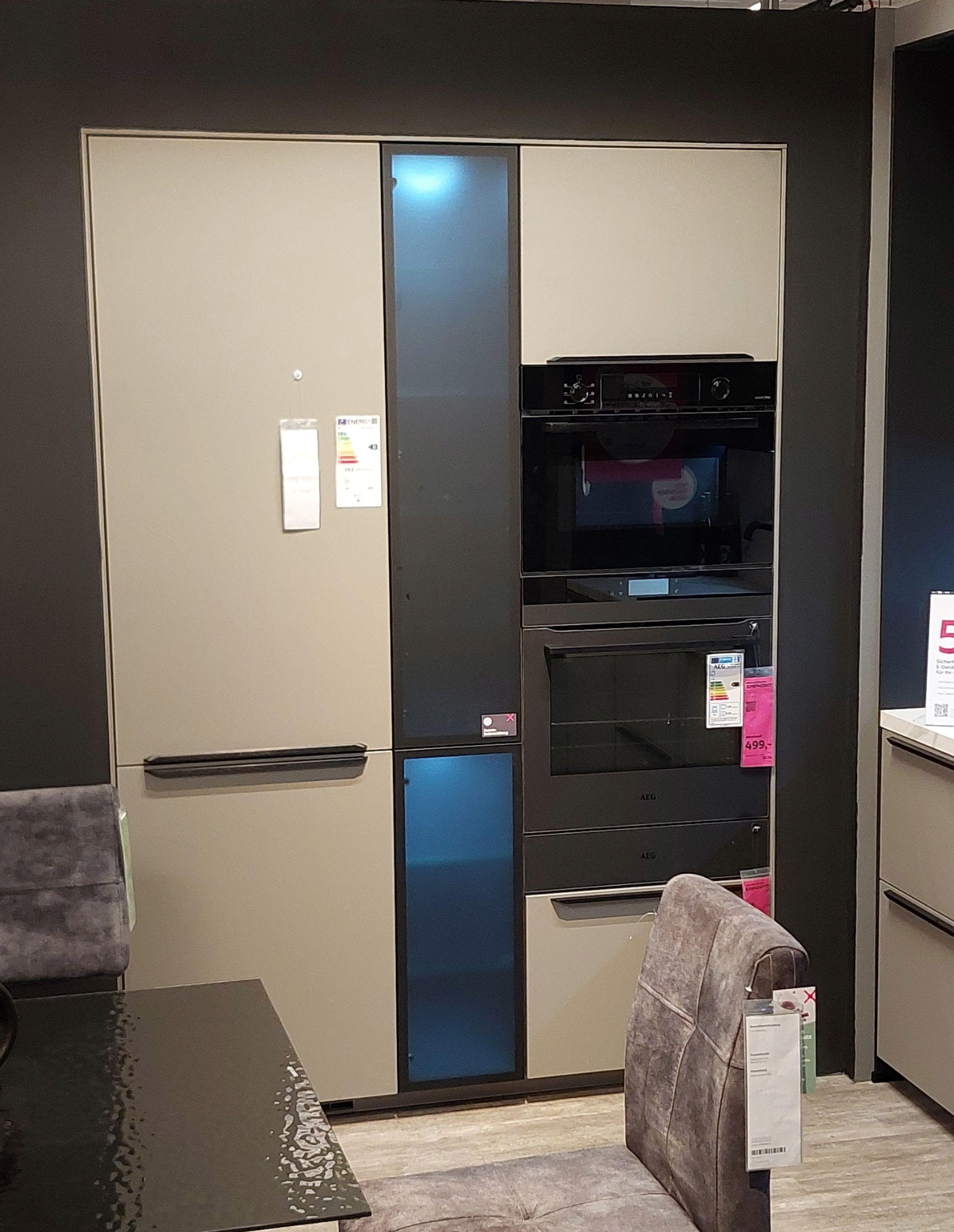 Einbauküche Easytouch inkl. Geräte und Zubehör - Nobilia