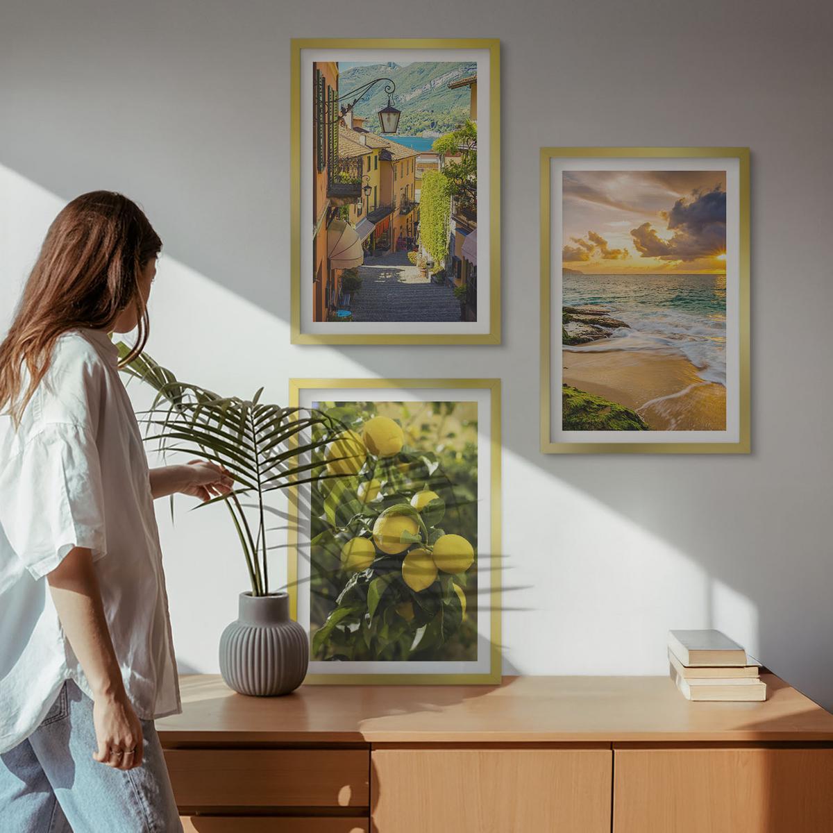 BILDER SET 3er Set - 40x60 cm Goldrahmen - Straßen, Meer, Strand, Zitrusbäume - Goldfarben, Kunststoff (40/60cm) - TULUP