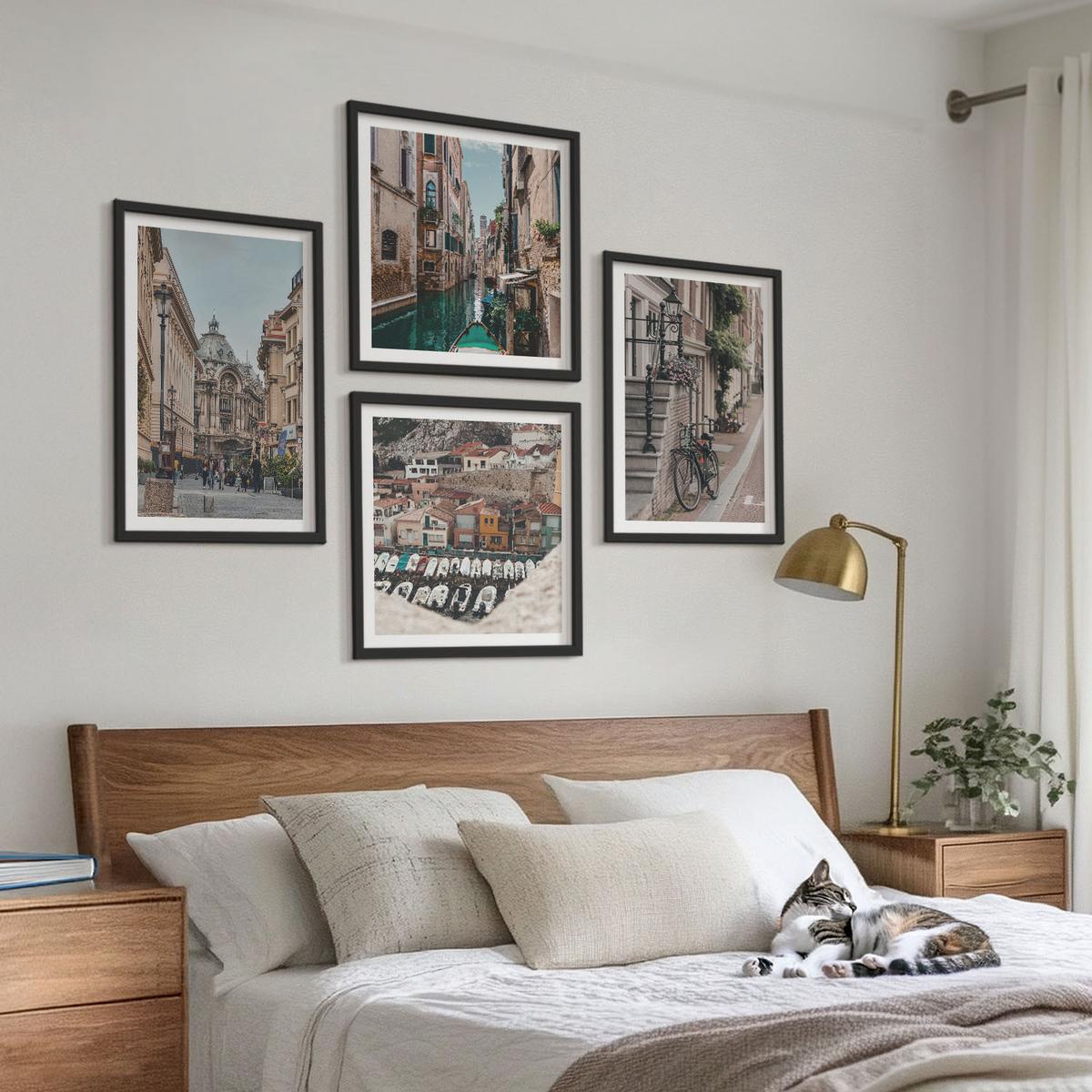 BILDER SET 4er Set - 50x50 cm & 40x60 cm Schwarzer Rahmen - Die charmanten Straßen der Hafenstädte - Schwarz, Kunststoff (50/50cm) - TULUP