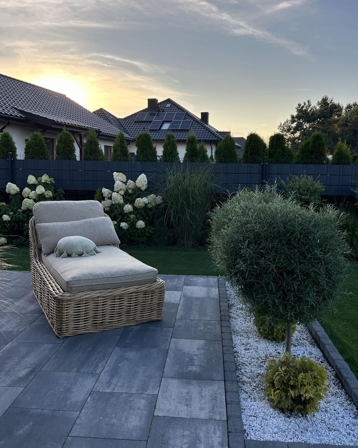 GARTENLIEGE Naturfarben Belsito - Naturfarben/Grau, Naturmaterialien (93/100/180cm) - Beliani