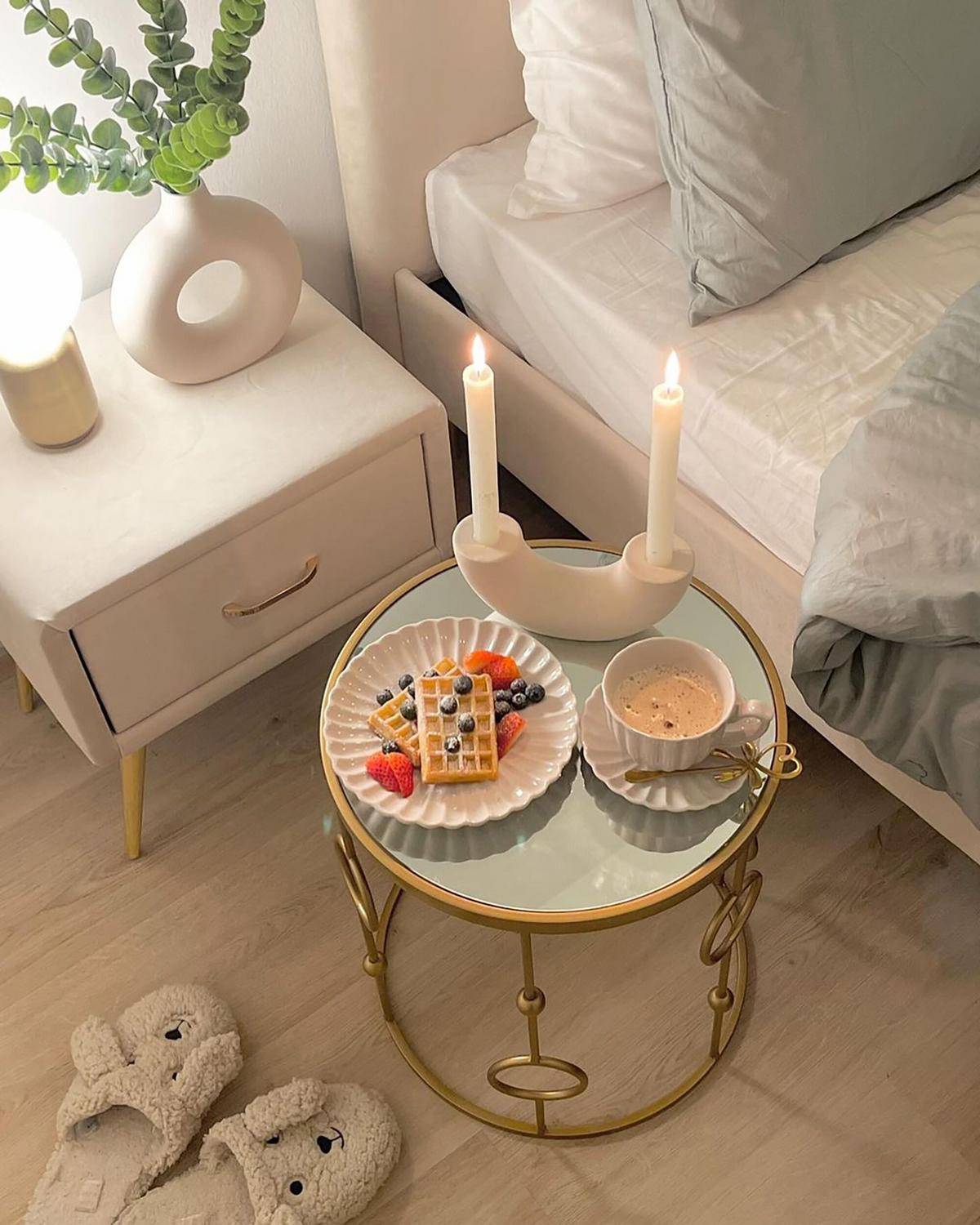 NACHTTISCH Samtstoff beige/gold 1 Schublade 38/46/49 cm Flayat - Beige/Roségold, Textil (46/49/38cm) - Beliani
