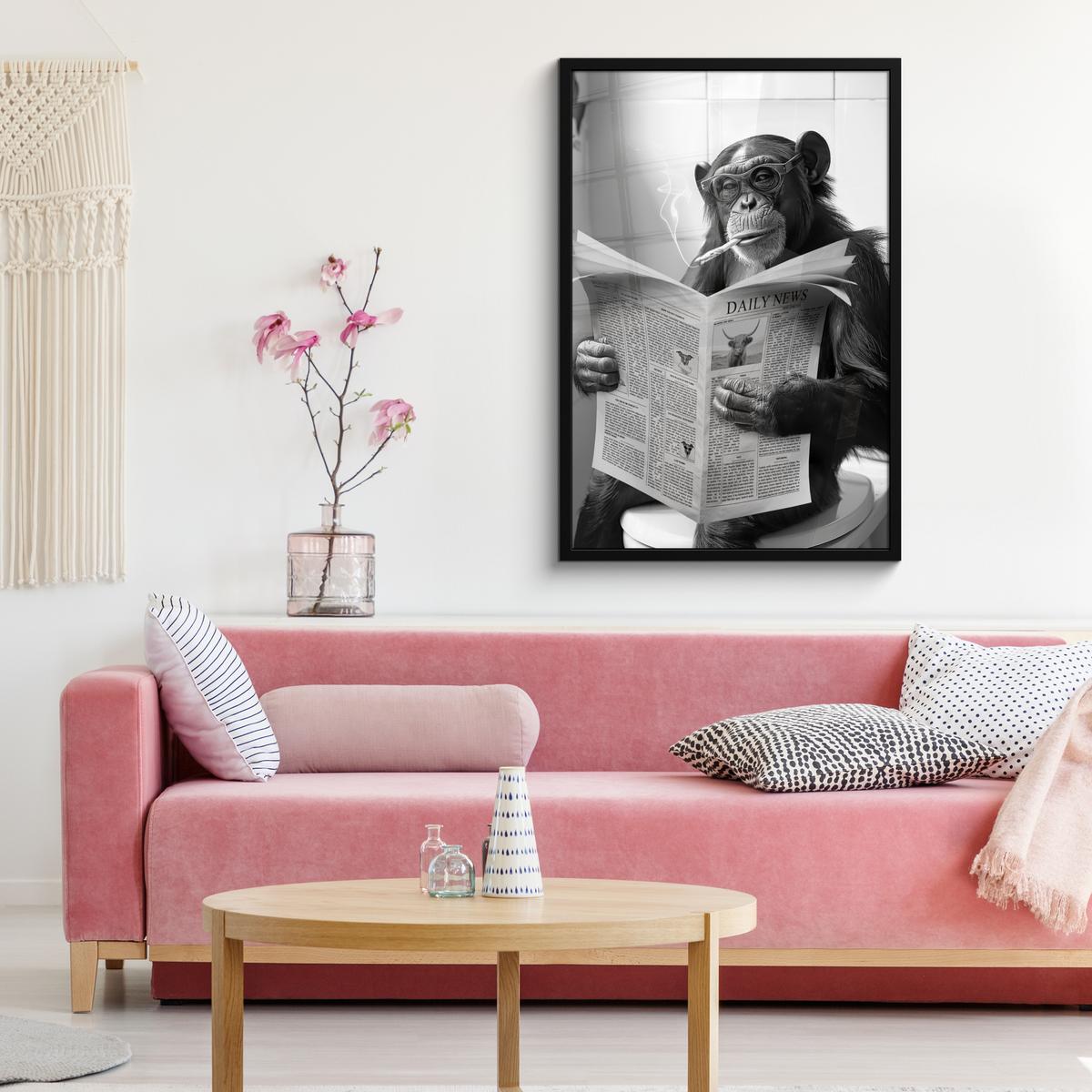 POSTER MIT RAHMENGERAHMTES BILD Affe - WC - Zeitung - Schwarz-Weiß - Humor 60x90 cm - Hellgrau, Papier (60/90cm) - MuchoWow