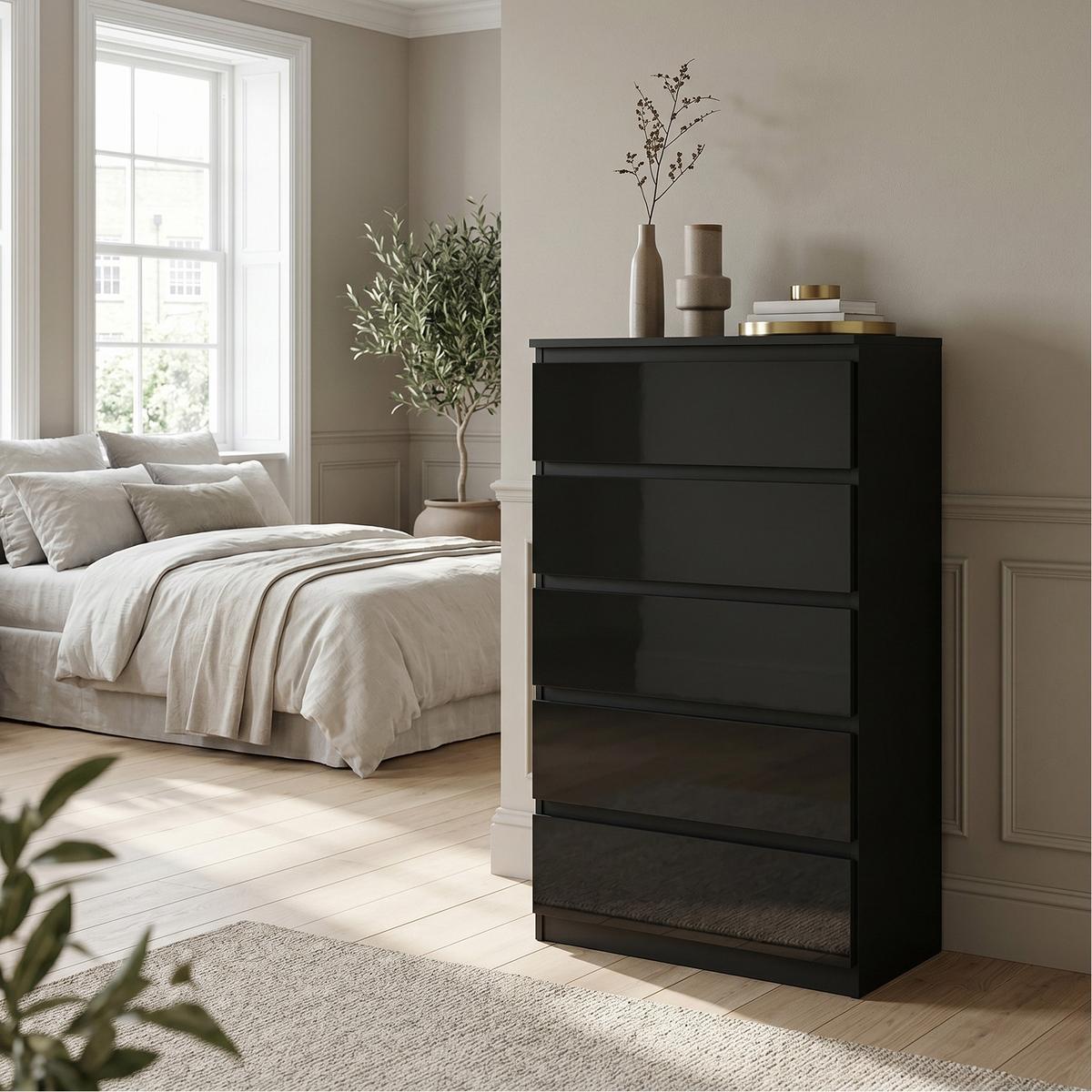 KOMMODE NUDO 70/124,5/39cm mit 5 Schubladen Türen Schwarz - Schwarz Hochglanz/Schwarz, Holzwerkstoff (70/124.5/39cm) - MASSENO