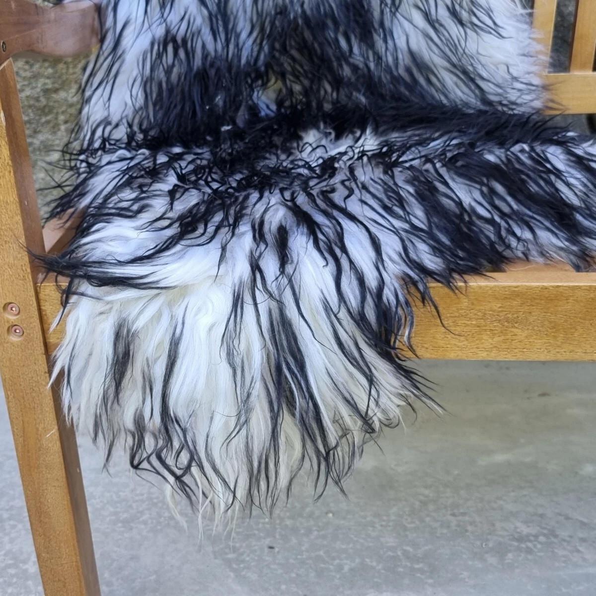 LAMMFELL Island Langhaar natur lockig weich Premium Schwarz geflammt ca. 115 cm - Schwarz Hochglanz, Fell (65/115cm) - Provellus