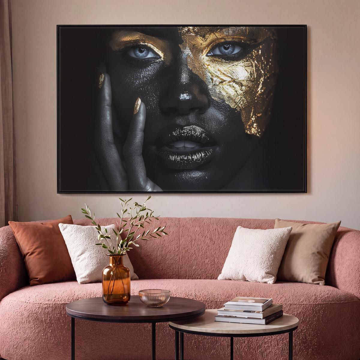 LEINWAND Bilder mit Rahmen - Frau - Gold - Porträt - Schwarz-Weiß - Luxus - 120x80 - Hellblau, Textil (120/80cm) - MuchoWow