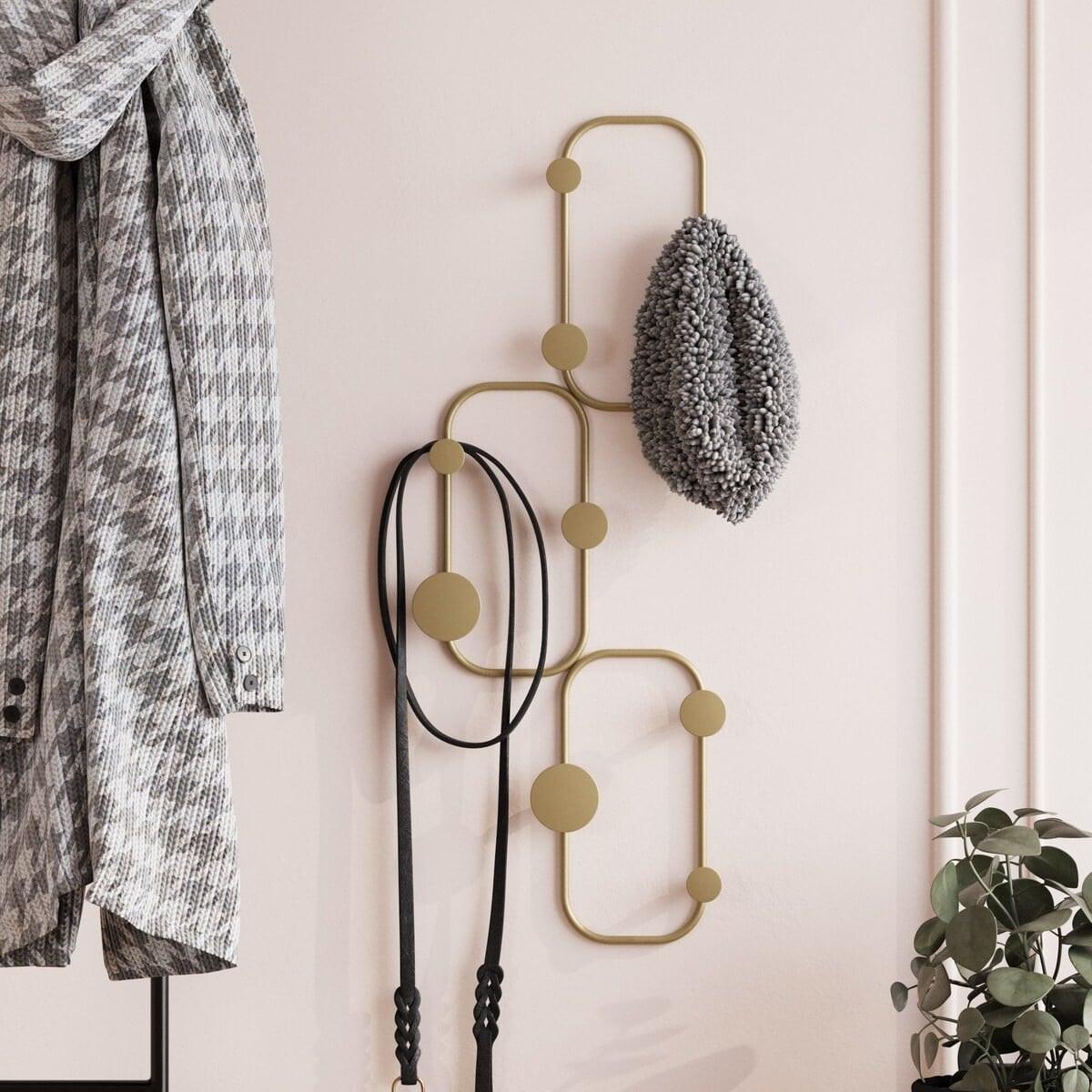 WANDGARDEROBE mit 6 abgerundeten Haken aus schwarzem Metall 28/5/70 cm - Goldfarben, Metall (5/70/7cm) - Calicosy