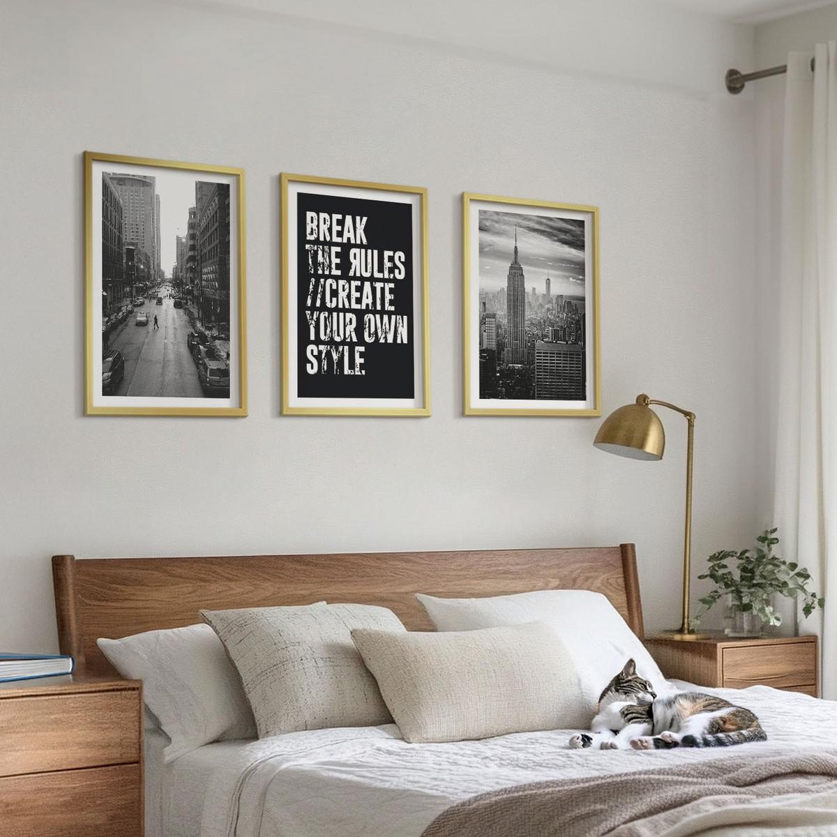 BILDER SET 3er Set - 40x60 cm Goldrahmen - Inspiration für Schwarz-Weiß-Darstellungen von Stadtstraßen - Goldfarben, Kunststoff (40/60cm) - TULUP