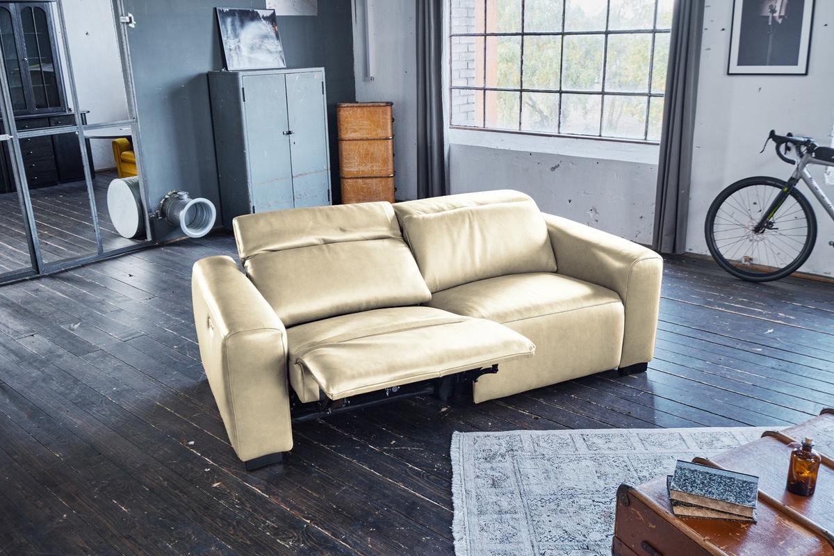 SOFA MIT RELAXFUNKTION FINN Cremeweiß Leder Relaxfunktion - Creme/Schwarz, Leder/Kunststoff (210/80/107cm) - KAWOLA