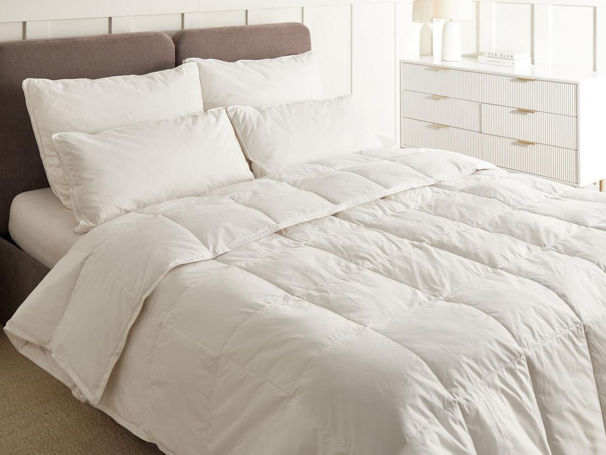BETTDECKE Entendaunen Extra Warm 220/240 cm Grivola - Weiß, Textil (220/240cm) - Beliani
