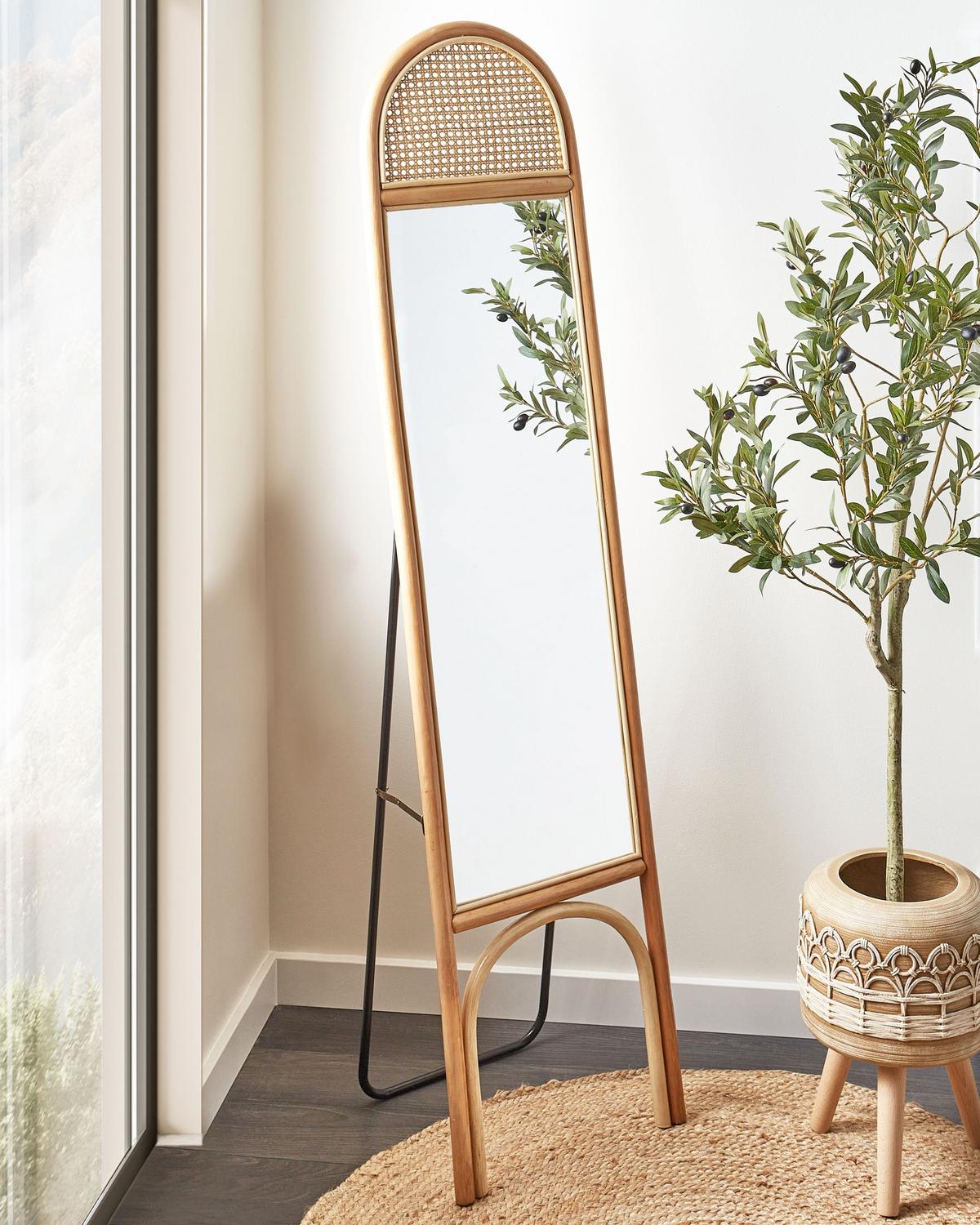 STANDSPIEGEL 170 cm Rattan Naturfarben Brussey - Naturfarben, Naturmaterialien (41/170/3cm) - Beliani