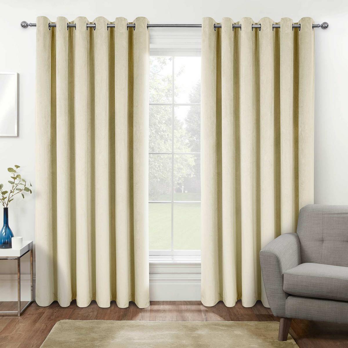 VERDUNKELUNGSVORHÄNGE Samt mit Thermo-Funktion, 167/228 cm - Creme, Textil (167/228cm) - Homescapes