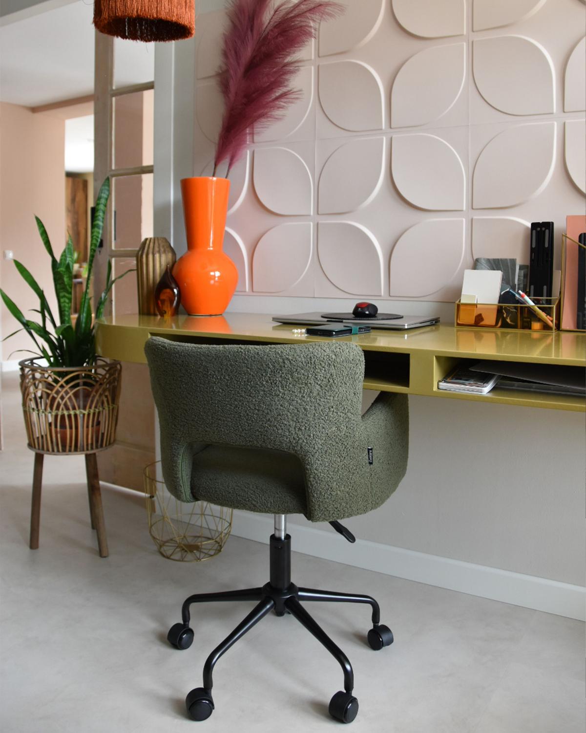 BÜROSTUHL Bouclé Dunkelgrün Sanilac - Schwarz/Grün, Textil (62/71/62cm) - Beliani