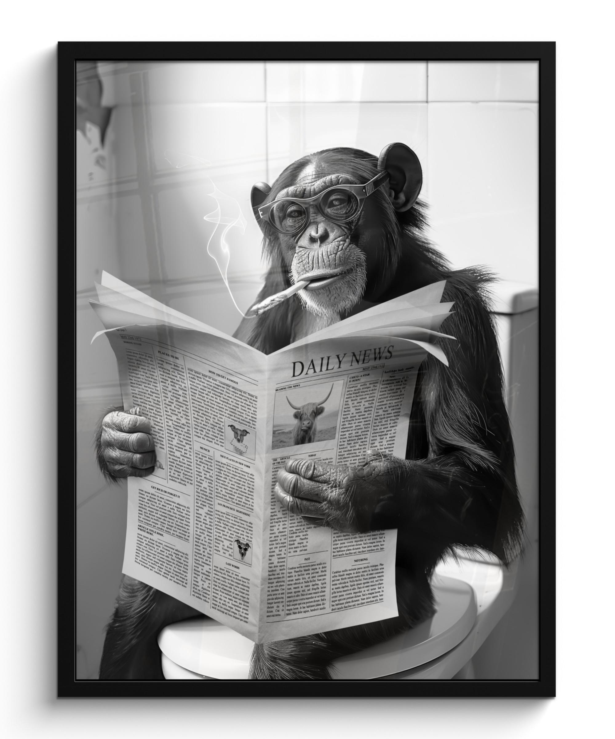 POSTER MIT RAHMEN Affe - WC - Zeitung - Schwarz-Weiß - Humor Posterleiste 60x80 cm - Hellgrau, Papier (60/80cm) - MuchoWow