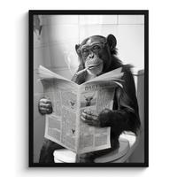 POSTER MIT RAHMEN Affe - WC - Zeitung - Schwarz-Weiß - Humor Posterleiste 60x80 cm - Hellgrau, Papier (60/80cm) - MuchoWow