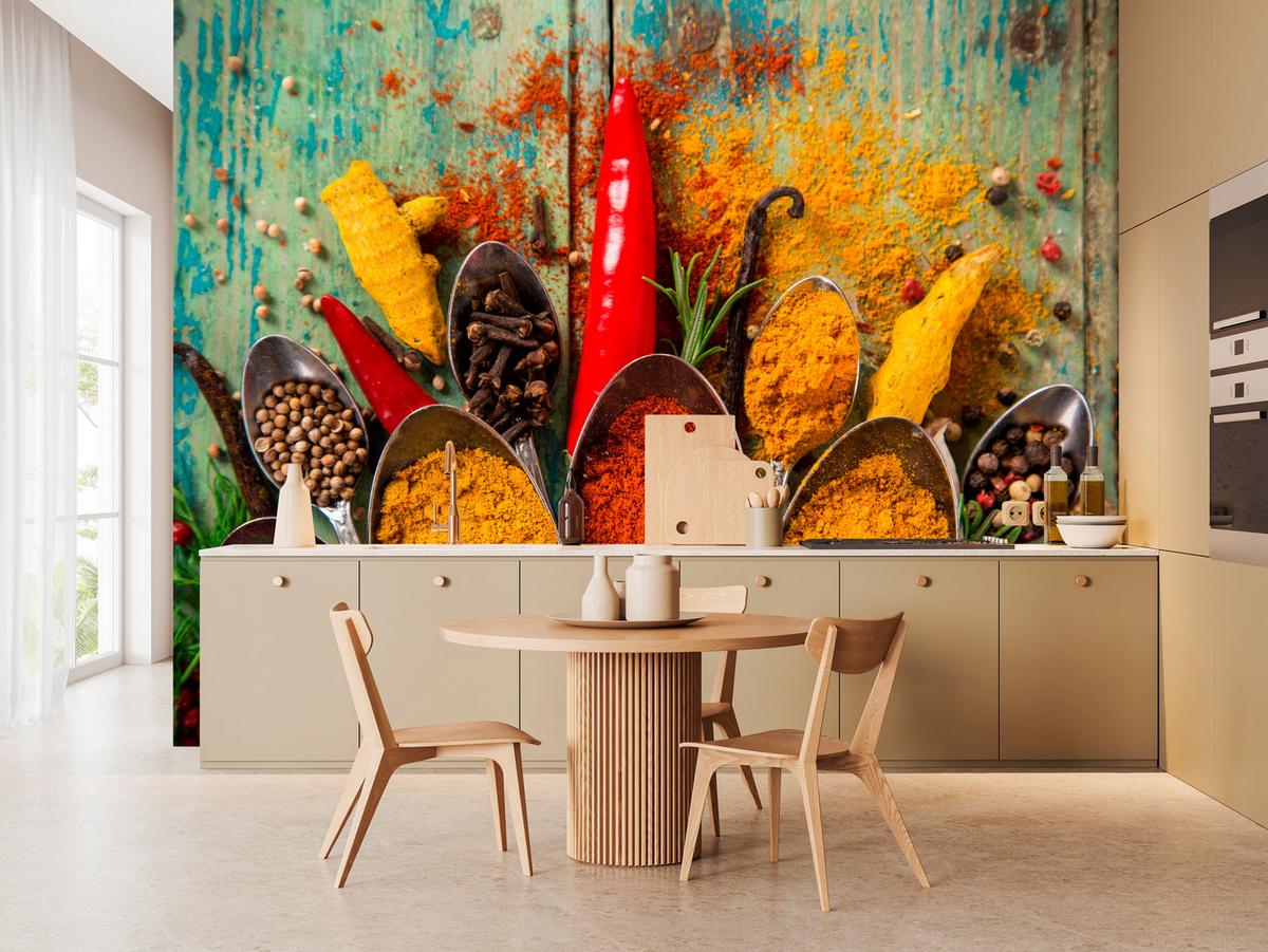 FOTOTAPETE für Küche Gewürze Holz Rustikal Paprika Ingwer 450x315 - Türkis/Blau, Papier (450/315cm) - Muralo