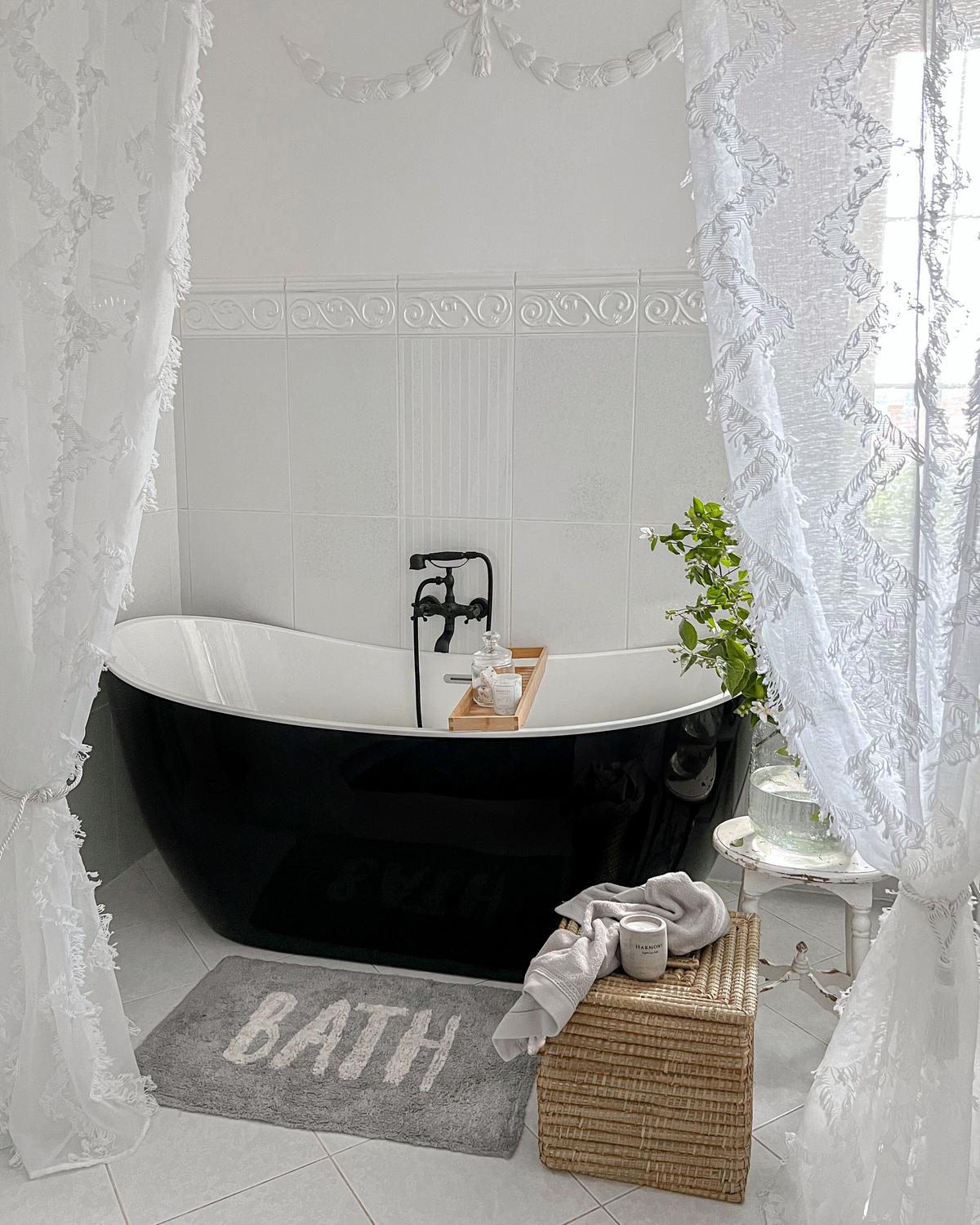 BADEWANNE FREISTEHEND 78x180x72 cm schwarz Antigua - Schwarz, Kunststoff (78/72/180cm) - Beliani