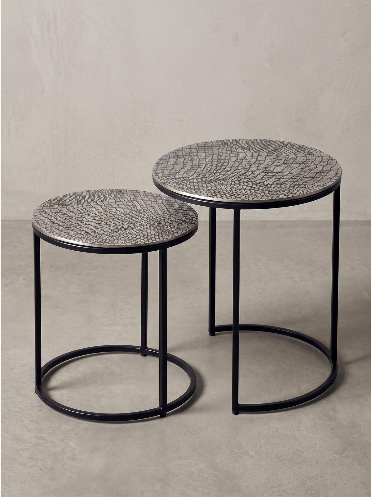 BEISTELLTISCHE 2er-Set VIENNE, Aluminium, handgefertigt, Silber, Ø 40 x 48 cm - Silberfarben/Schwarz, Metall (40/40/48cm) - KADIMA DESIGN