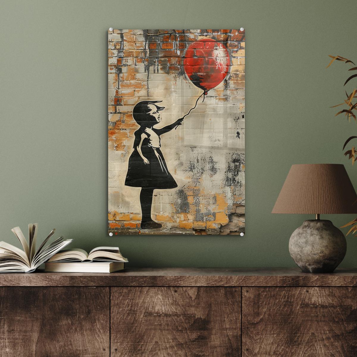 ACRYLGLASBILD Graffiti - Banksy - Mädchen - Straßenkunst Wanddeko Wohnzimmer 40x60 cm - Sandfarben, Glas (40/60cm) - MuchoWow