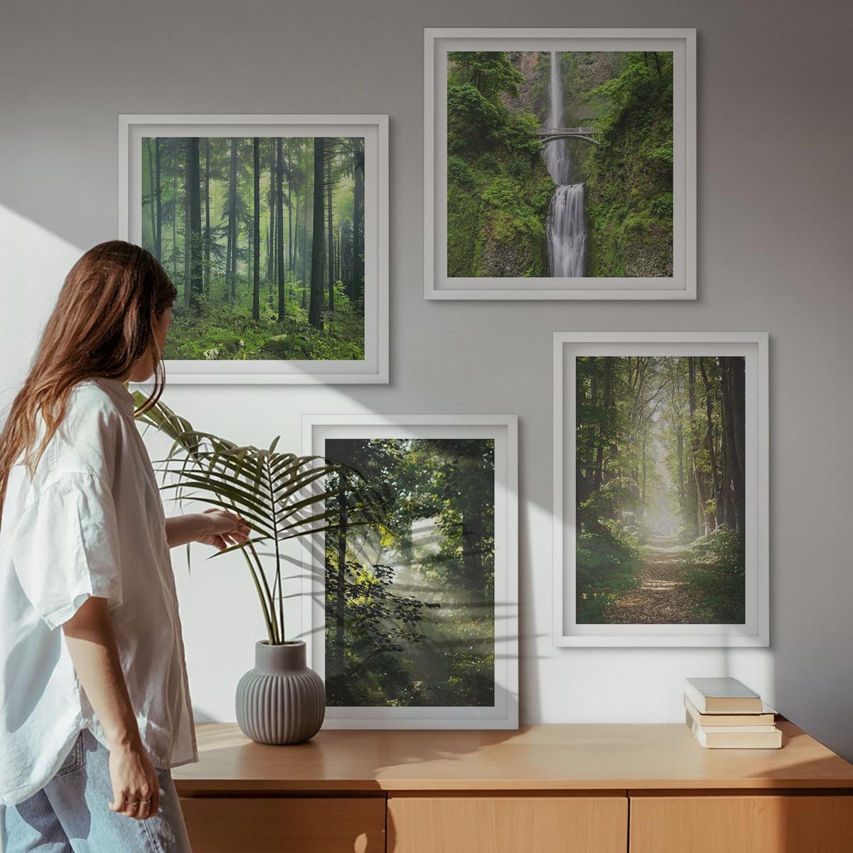 BILDER SET 4er Set - 50x50 cm & 40x60 cm Weißer Rahmen - Grüne Wälder, Lichtstrahlen - Weiß, Kunststoff (50/50cm) - TULUP