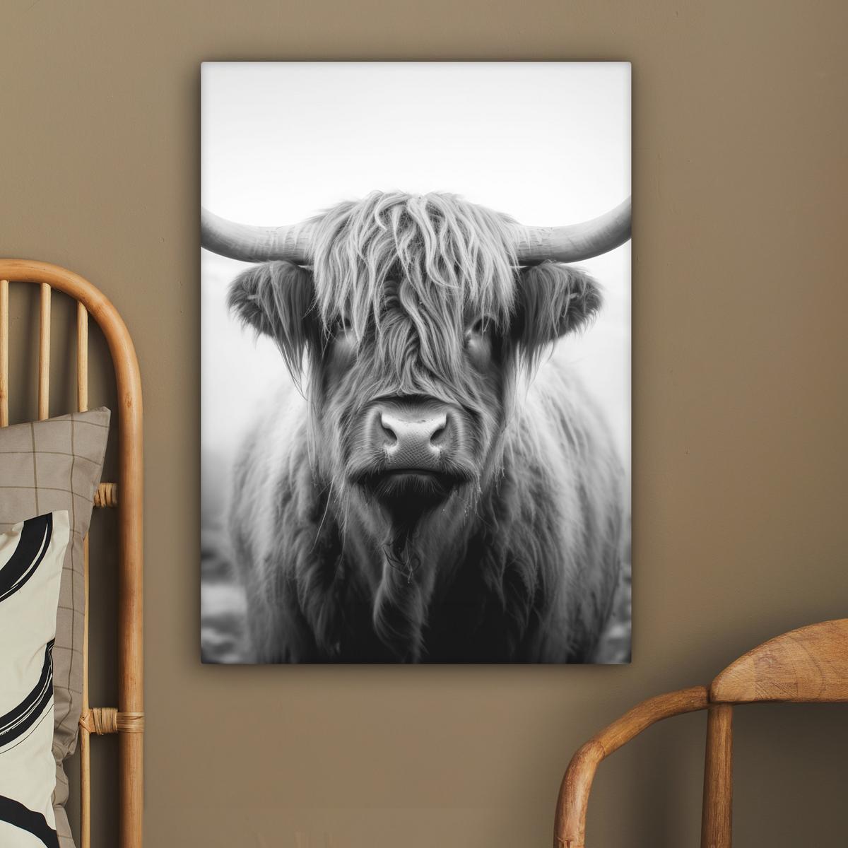 LEINWANDBILD Schottischer Highlander - Nebel - Schwarz - Weiß Wandbild Wohnzimmer 60x80 cm - Grau, Textil (60/80cm) - MuchoWow