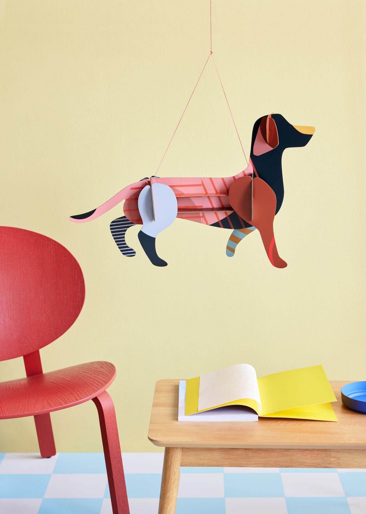 DEKOFIGUR Mobil Leucht Hund 13.6/35.3 cm - Multicolor, Wellpappe (0.55/35.3/59cm) - Studio Roof