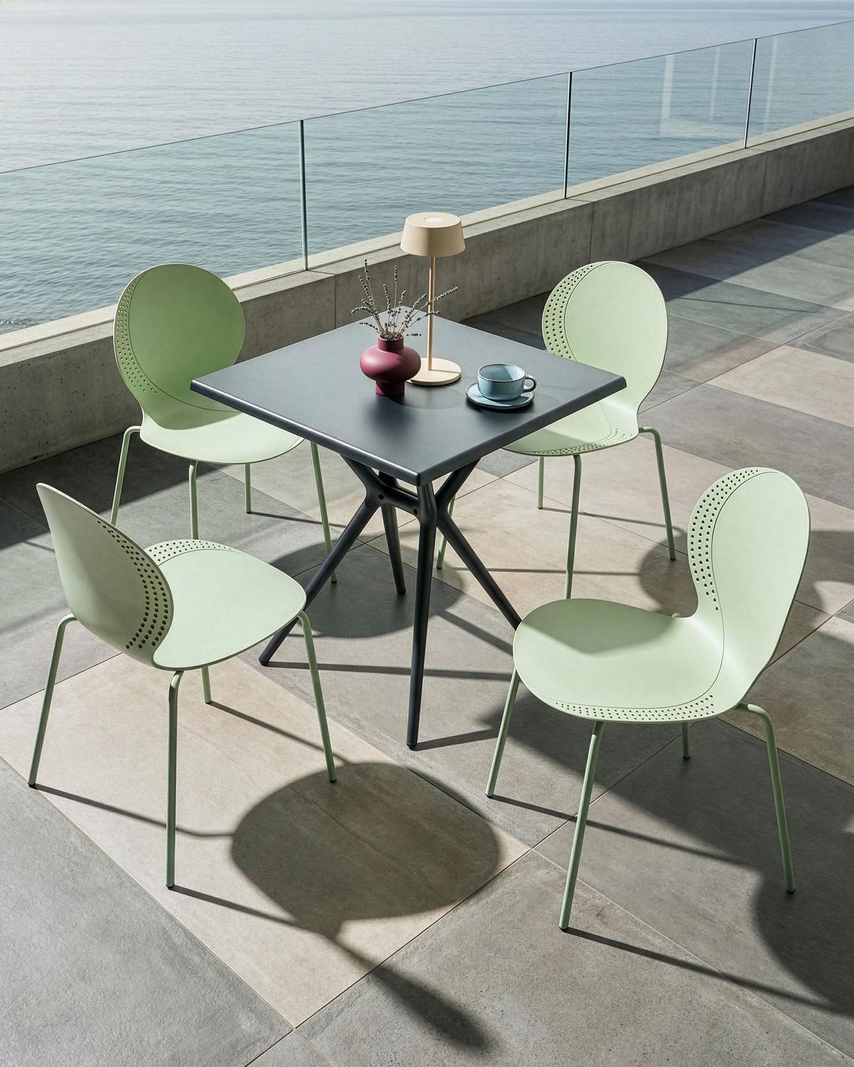 GARTENSTUHL 4er-Set stapelbar Hellgrün Milos - Hellgrün, Kunststoff (45/80/48cm) - Beliani