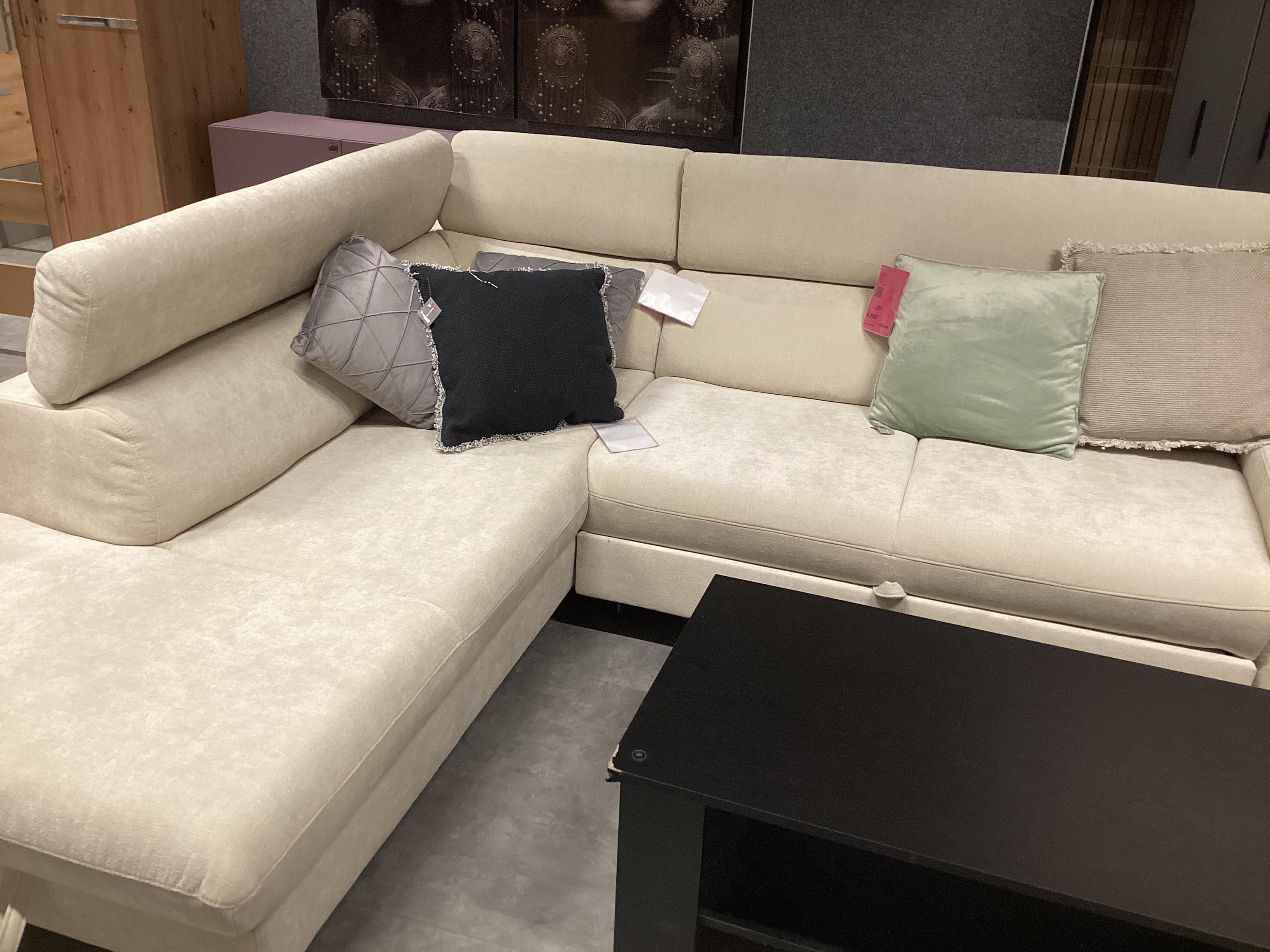 CSEPEL OUTLET SAROKGARNITÚRA EMMA 