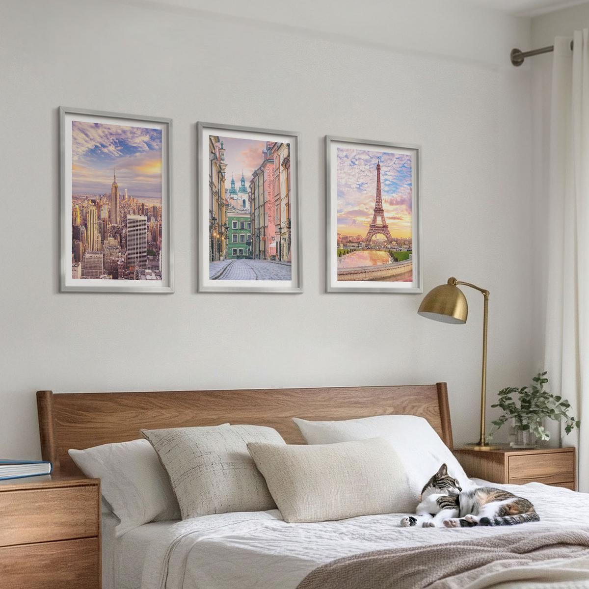 BILDER SET 3er Set - 40x60 cm Silberner Rahmen - Städte New York Paris Dämmerung - Silberfarben, Kunststoff (40/60cm) - TULUP