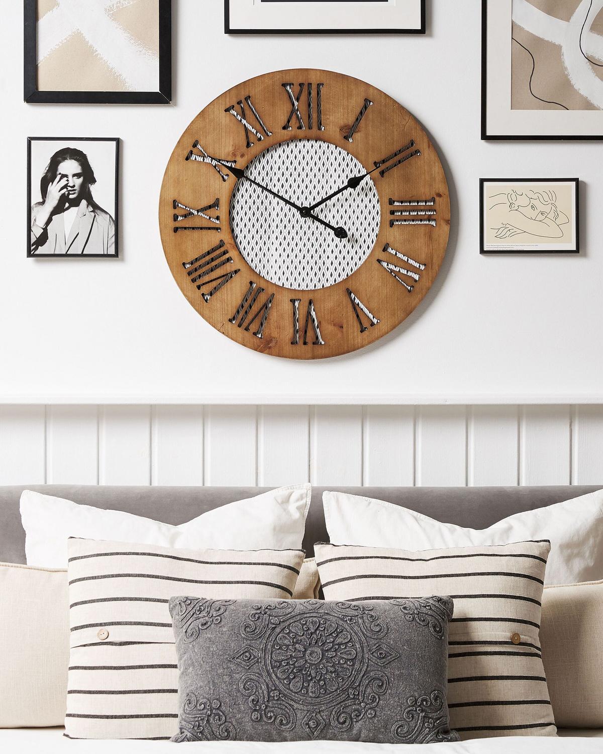 WANDUHR Tannenholz dunkler holzfarbton Cuilco - Dunkelbraun, Holz (60/60/3cm) - Beliani