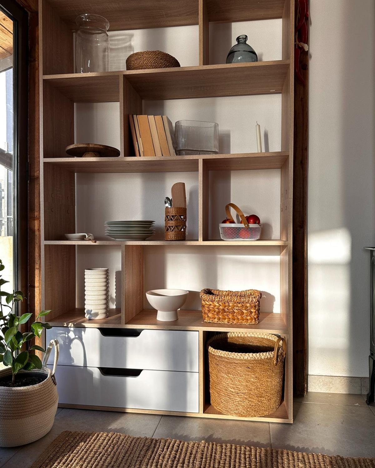 BÜCHERREGAL 185 cm Braun/Weiß Wadena - Braun, Holzwerkstoff (110/185/32cm) - Beliani