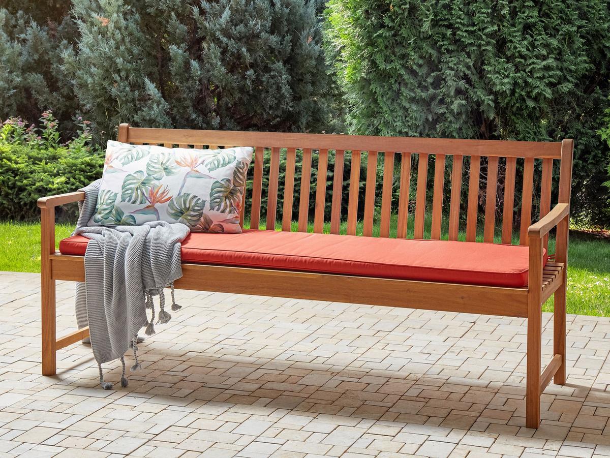 GARTENBANK 3-Sitzer Heller Holzfarbton Vivara - Hellbraun/Rot, Holz (180/88/56cm) - Beliani