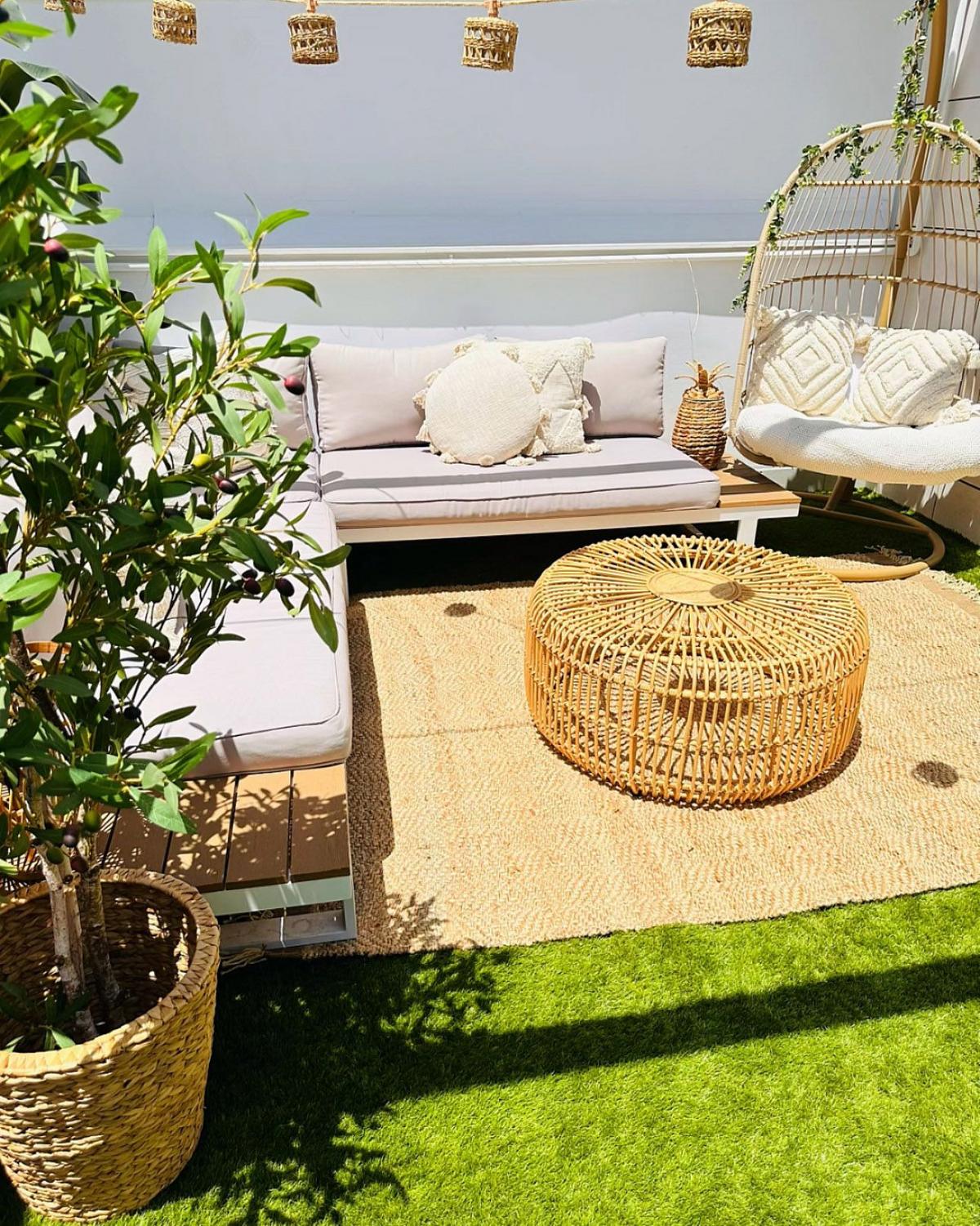 BLUMENTOPF 3er-Set Wasserhyazinthe natürlich rund 49-35/37-26/29-21 cm Plaka - Beige/Schwarz, Naturmaterialen (47cm) - Beliani