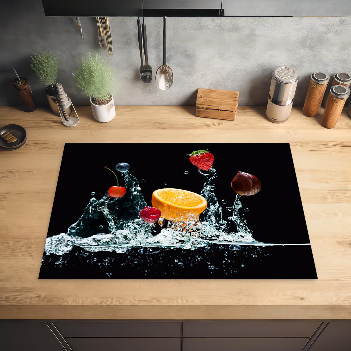 HERDABDECKPLATTE Wasser - Obst - Orange - Erdbeere - Kirsche - Schwarz Herdabdeckung Induktionsfeld 75x52 cm - Orange, Kunststoff (75/52/0.2cm) - MuchoWow