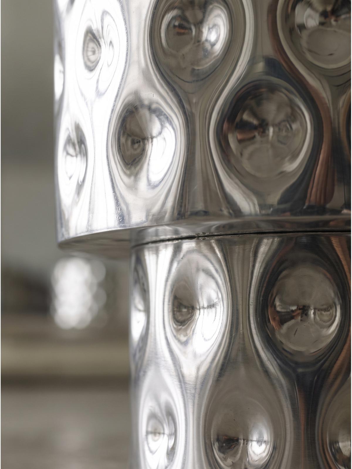 BEISTELLTISCH MAYENNE, Aluminium, handgefertigt, Silber, Ø 36 x 50 cm - Silberfarben, Metall (36/36/50cm) - KADIMA DESIGN