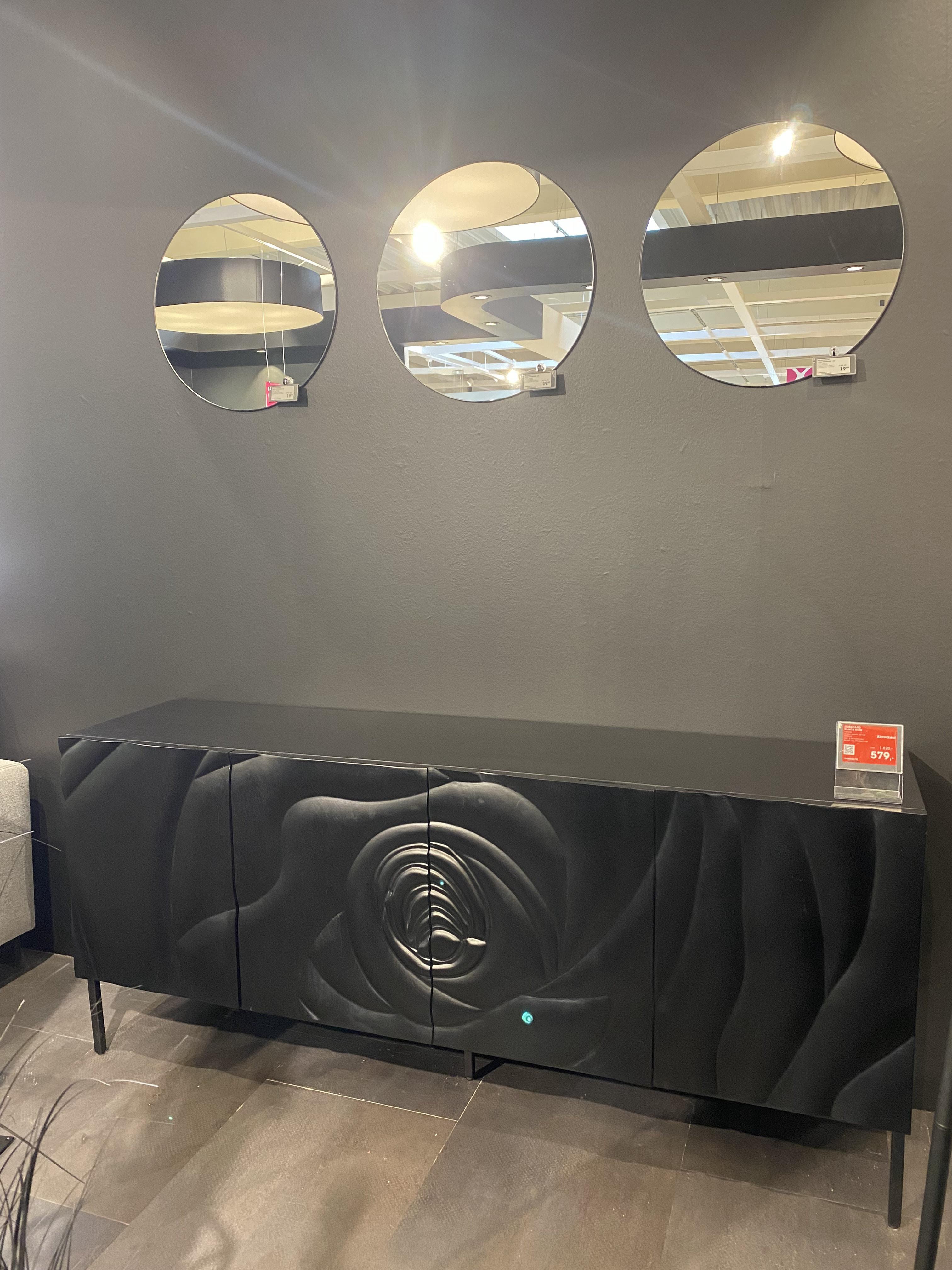 SIDEBOARD BLACK ROSE