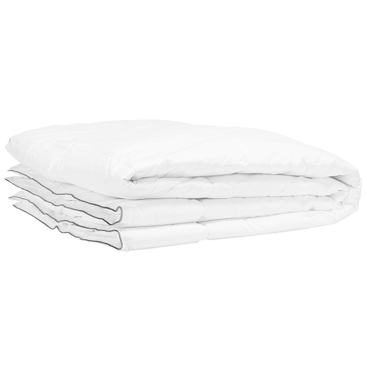 BETTDECKE Mikrofaser Mittelwarm 135/200 cm Howerla - Weiß, Textil (200/135cm) - Beliani